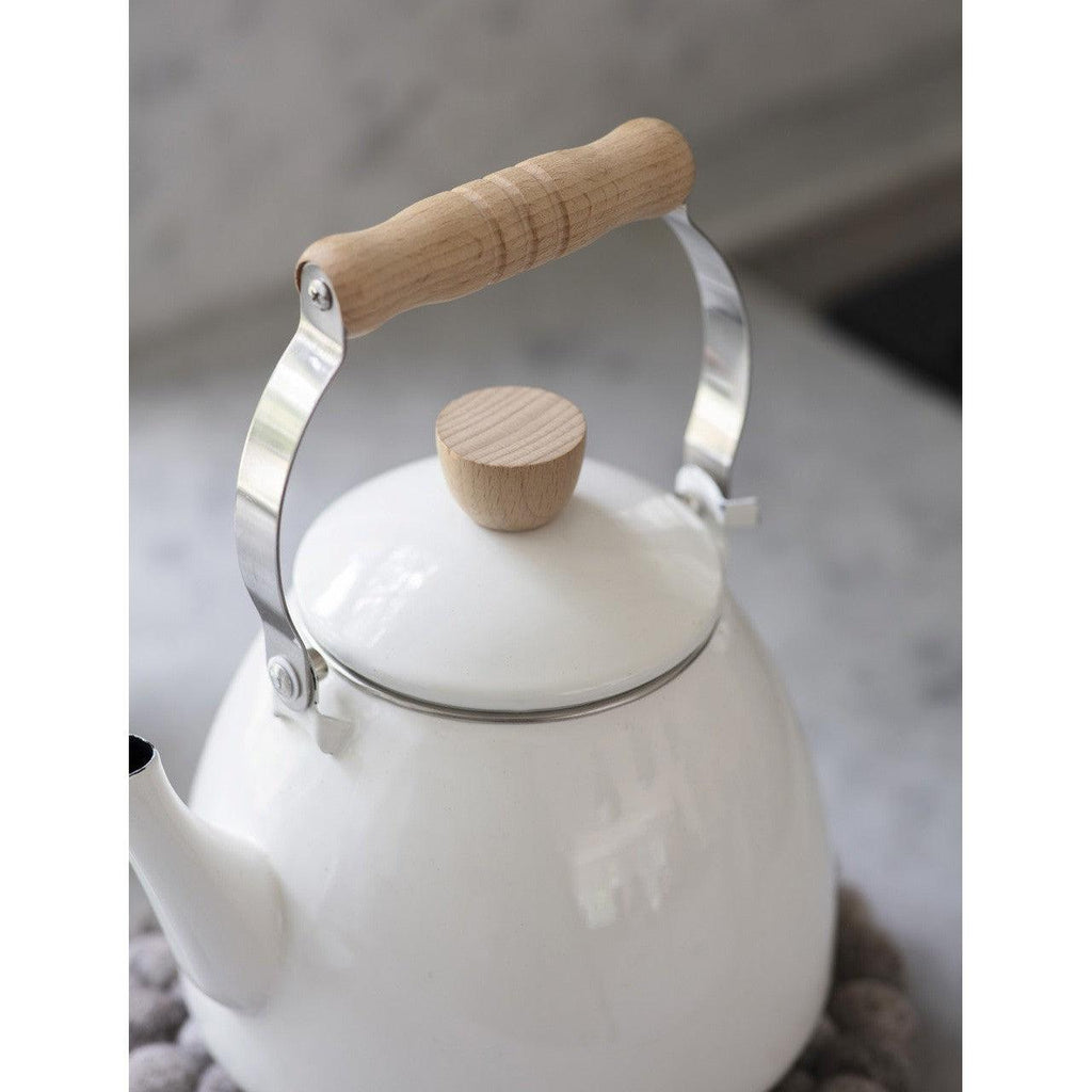 Enamel Stove Kettle | Warm White - Kitchen Accessories - Garden Trading - Yester Home