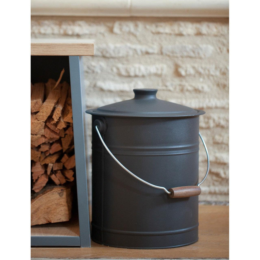 Forge Fire Bucket | Black PRE-ORDER Stock expected Late June - Fireside Accessories - Garden Trading - Yester Home